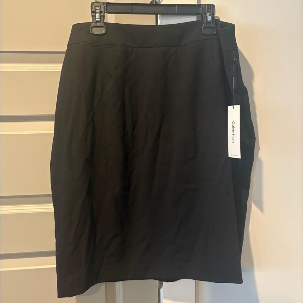Calvin Klein Black Pencil Skirt • Stretch Suiting • Size 16W (NWT)